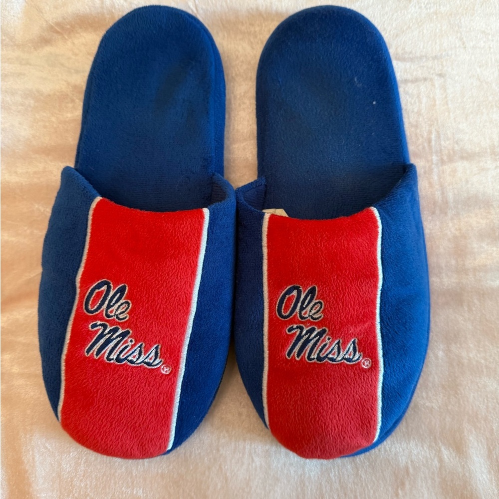 NWOT Men’a Slippers - Ole Miss Rebels